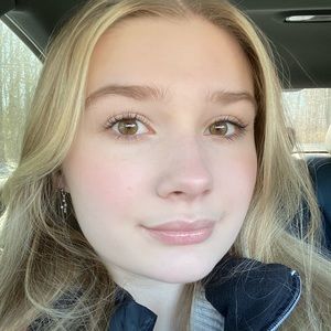 Meet your Posher, Kaylee